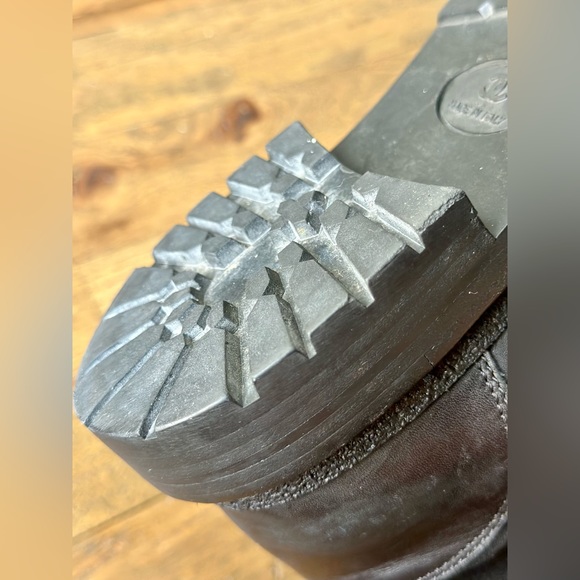 ❤️CHANEL❤️ - Picture 13 of 16